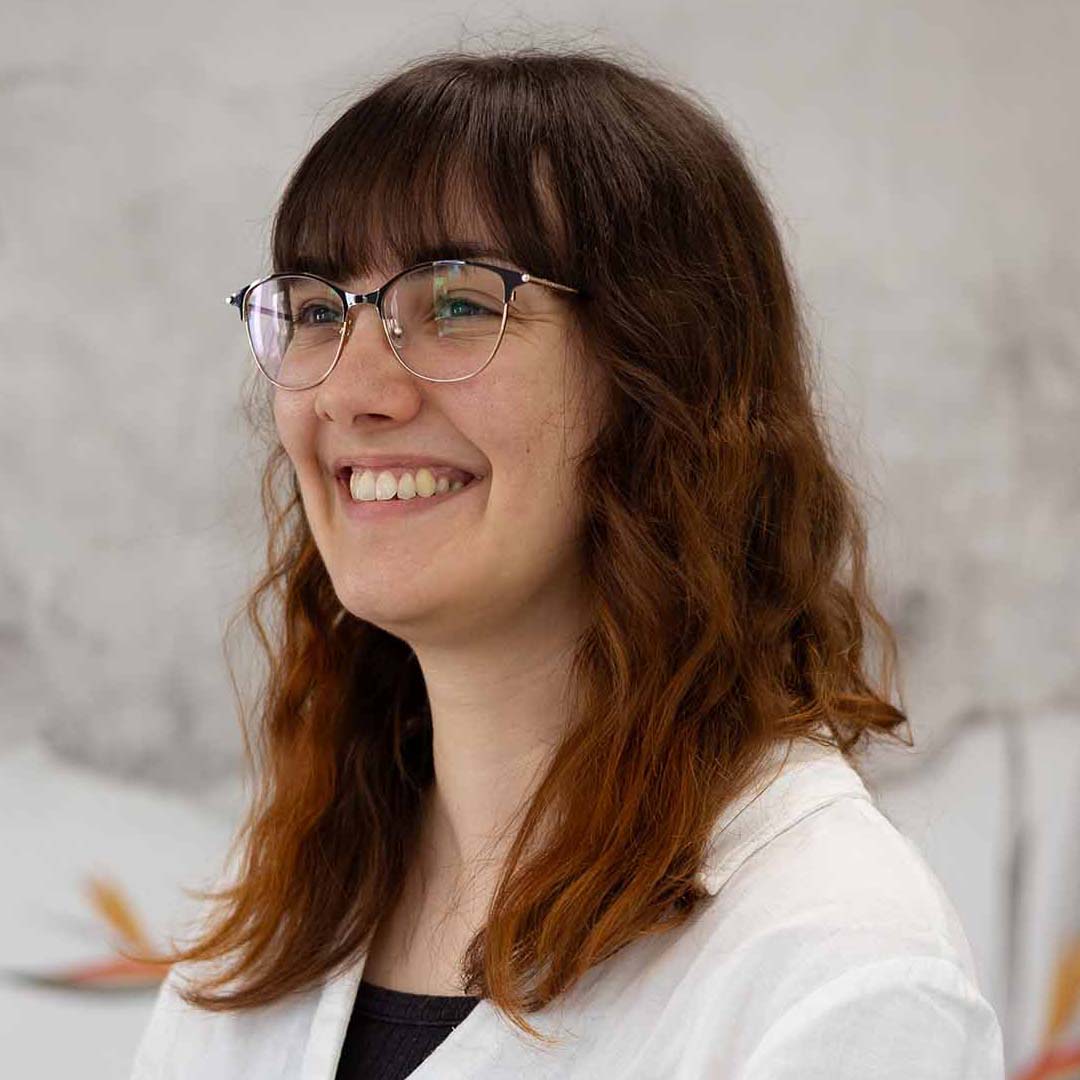 Leslie – Analyste programmeuse